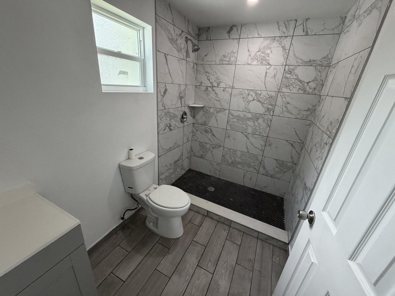 294 Sw 1st St - Photo 5 of 18