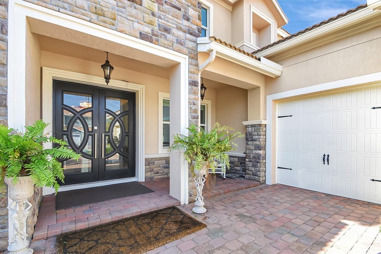 8952 Cypress Grove Ln - Photo 7 of 50