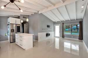 featured image of 4670 Sw 25th Ave