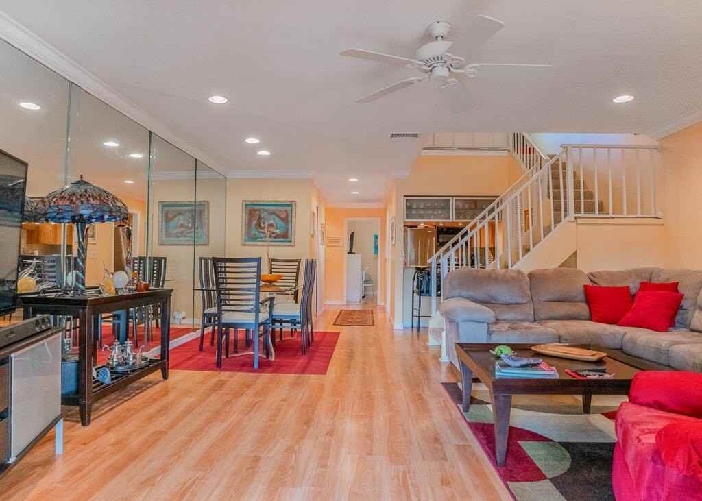 1903 Ne Media Ave - Photo 5 of 33