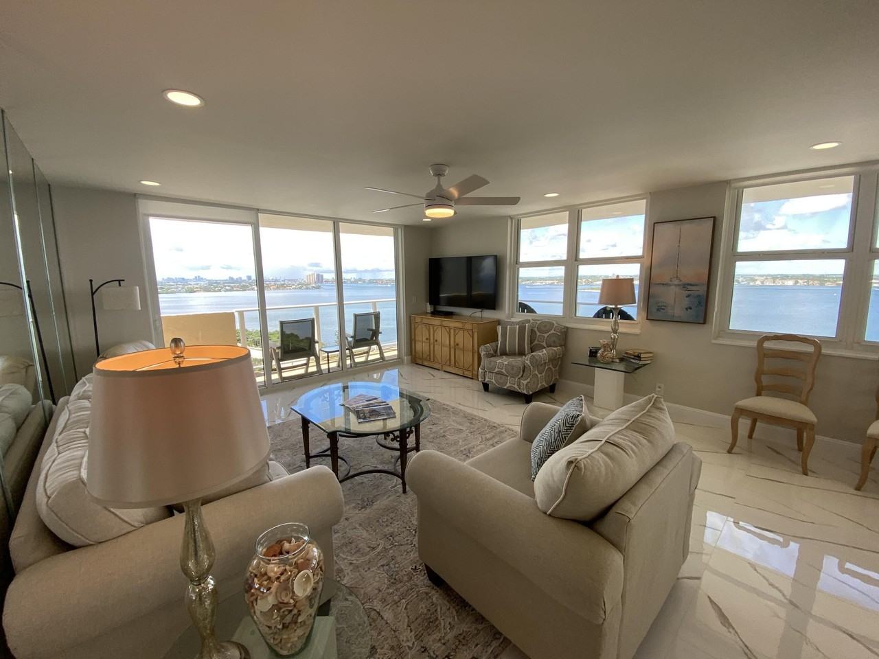 5440 N Ocean Dr #1501 - Photo 2 of 31