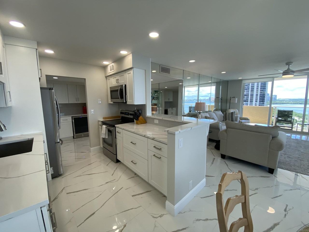 5440 N Ocean Dr #1501 - Photo 7 of 31