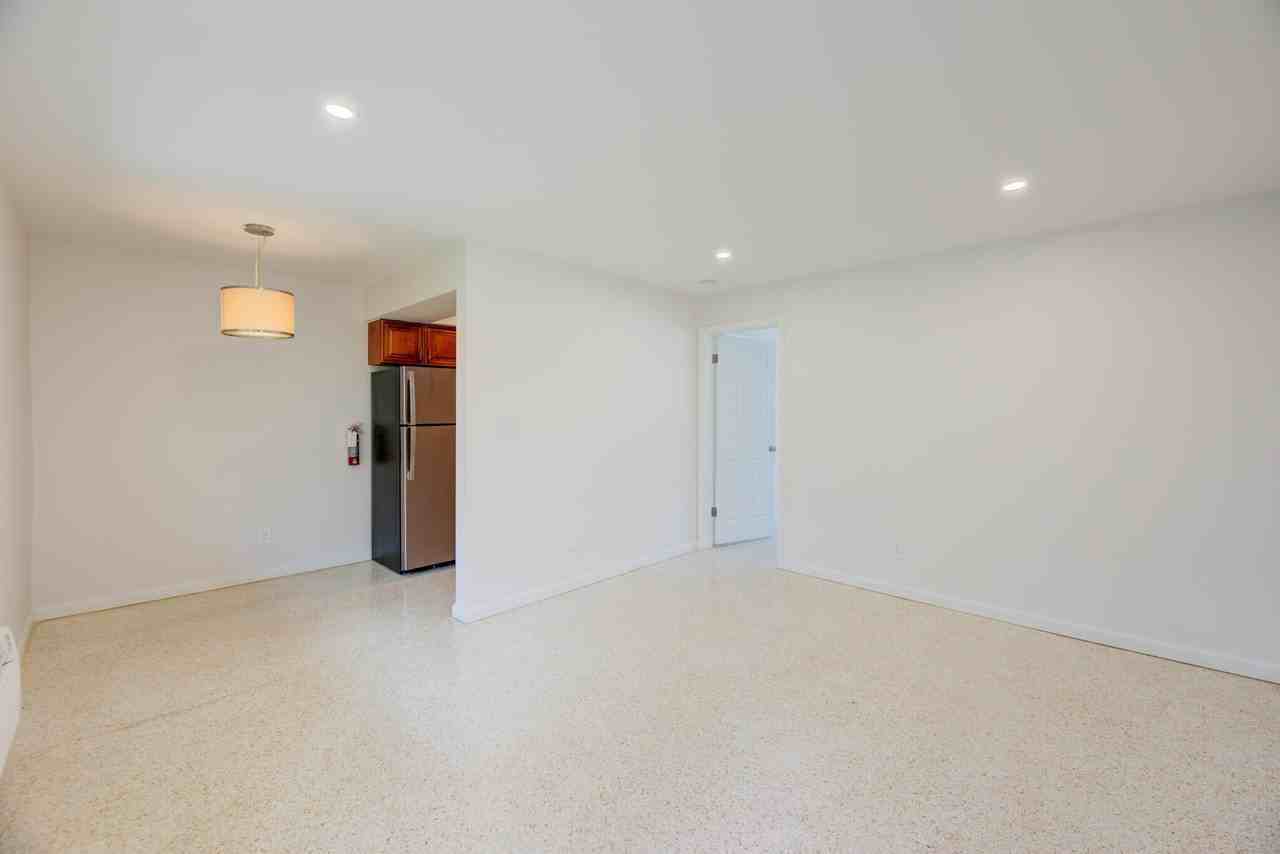 1635 Ne 5th Ct #C - Photo 3 of 26