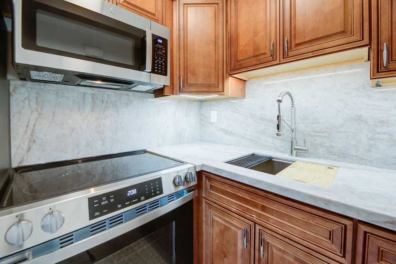 1635 Ne 5th Ct #C - Photo 5 of 26