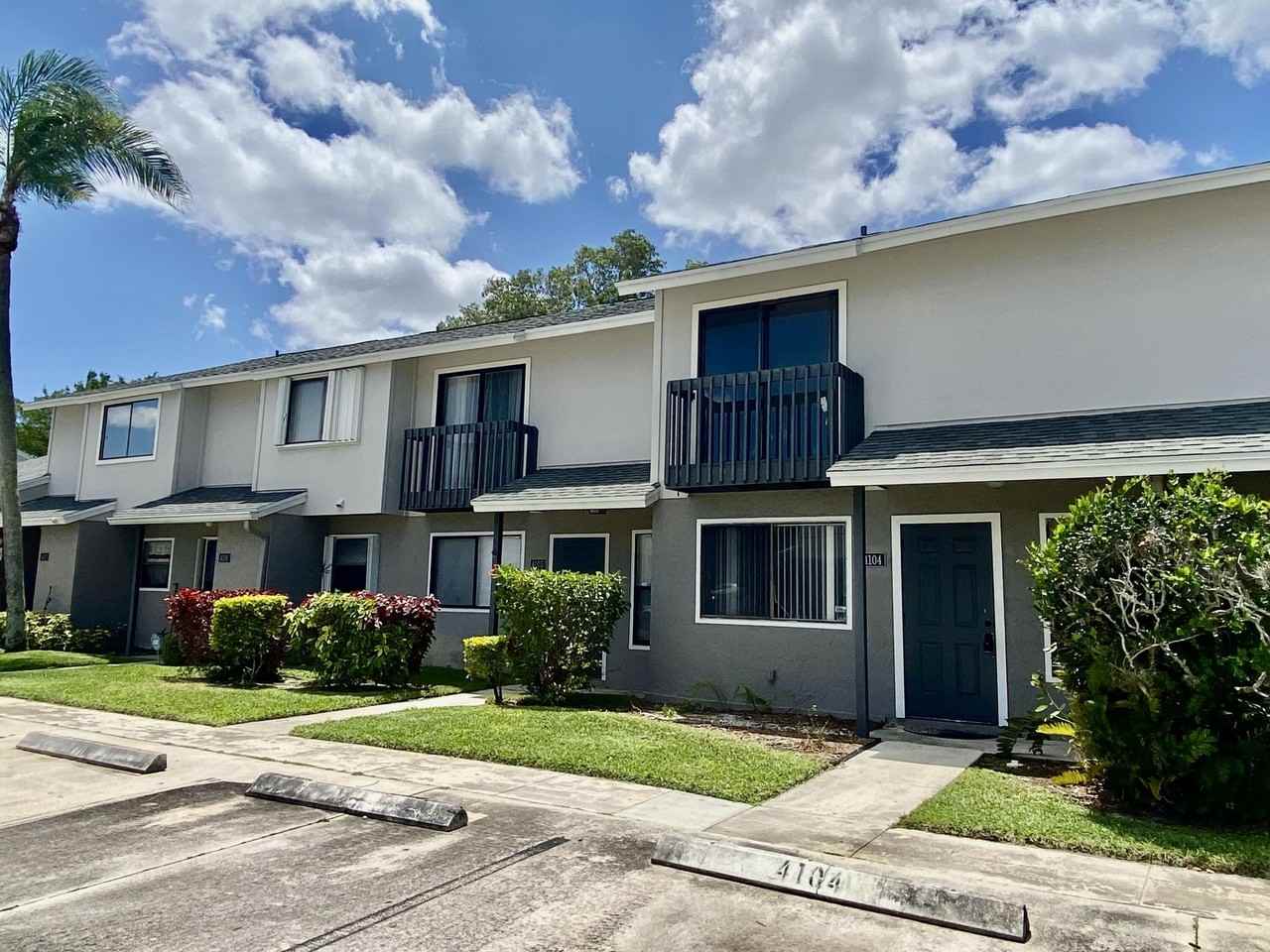 4104 Inlet Cir #4104 - Photo 4 of 36