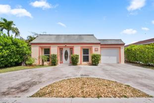 306 18th Ave N - Photo 1 of 1