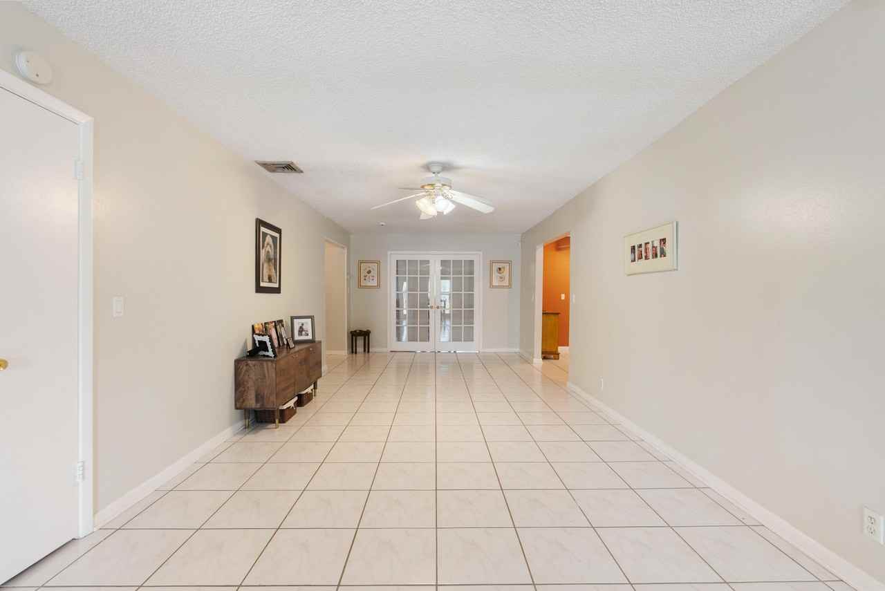 306 18th Ave N - Photo 6 of 29