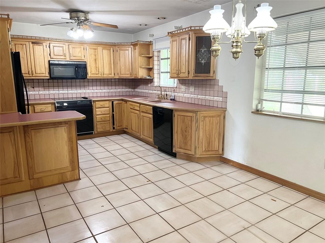 24700 Sw 129th Ave - Photo 2 of 10