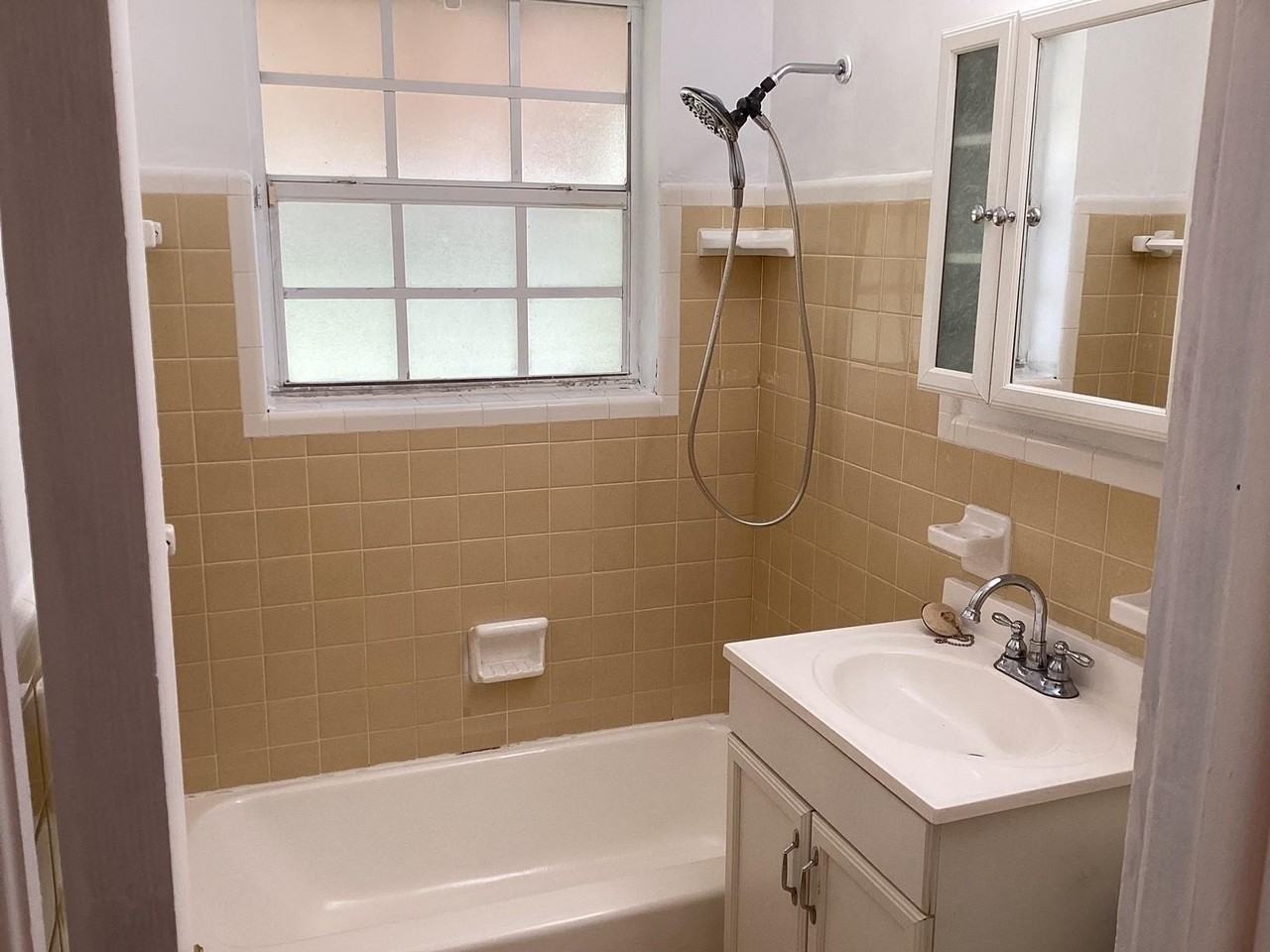 24700 Sw 129th Ave - Photo 7 of 10