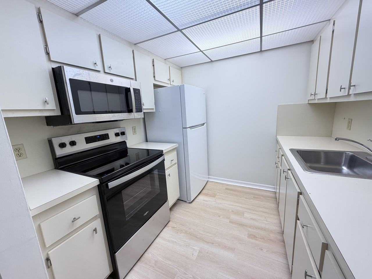 100 Sw 132nd Way #303K - Photo 4 of 17