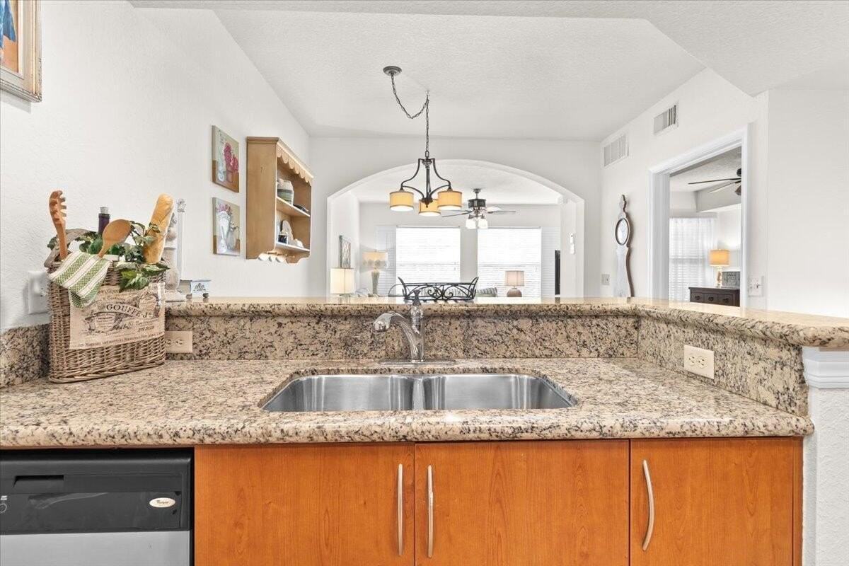 158 Sw Peacock Blvd #30105 - Photo 7 of 39