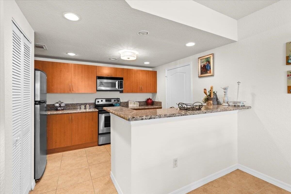 158 Sw Peacock Blvd #30105 - Photo 6 of 36