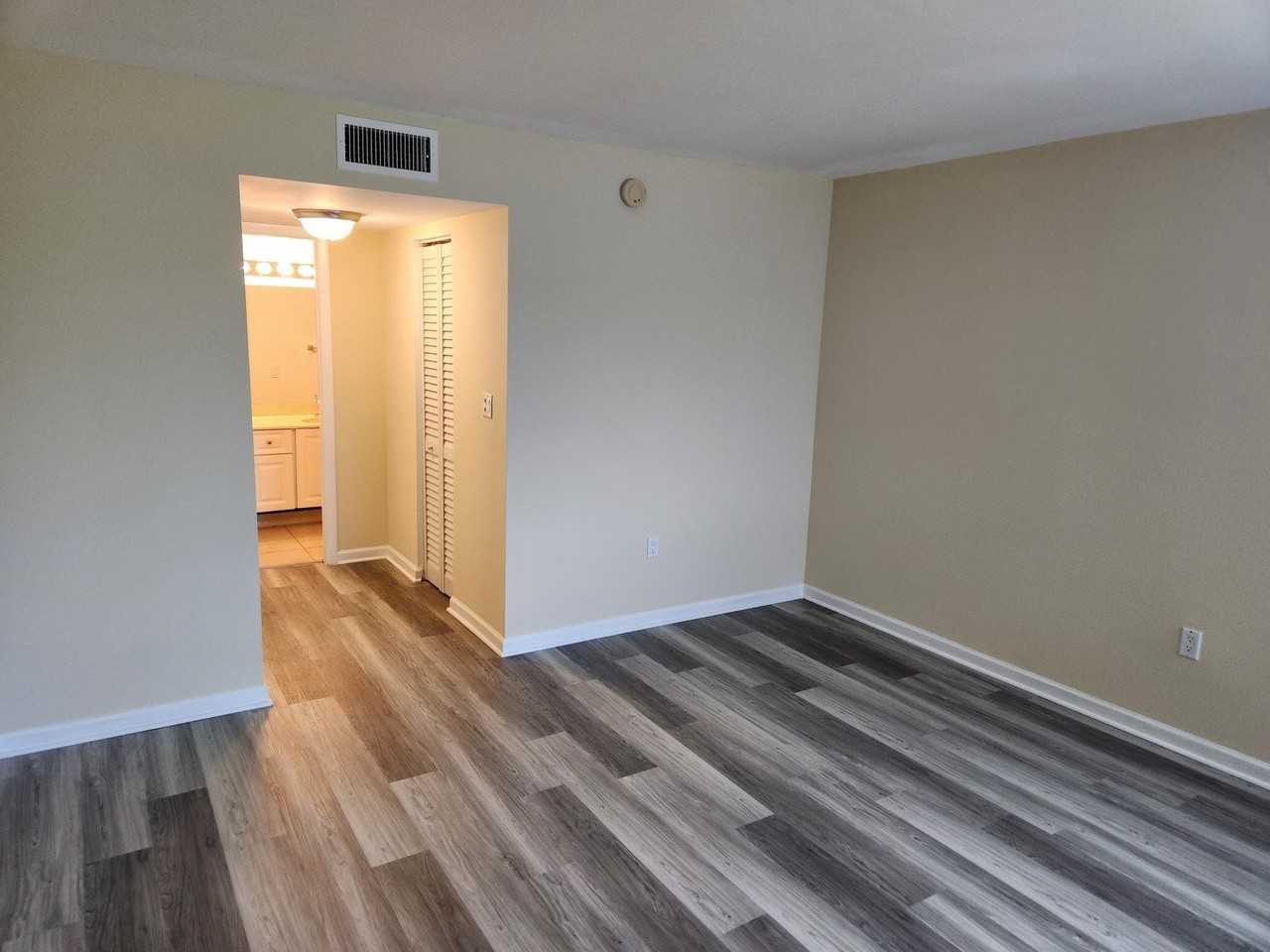 731 N Pine Island Rd #402 - Photo 6 of 11