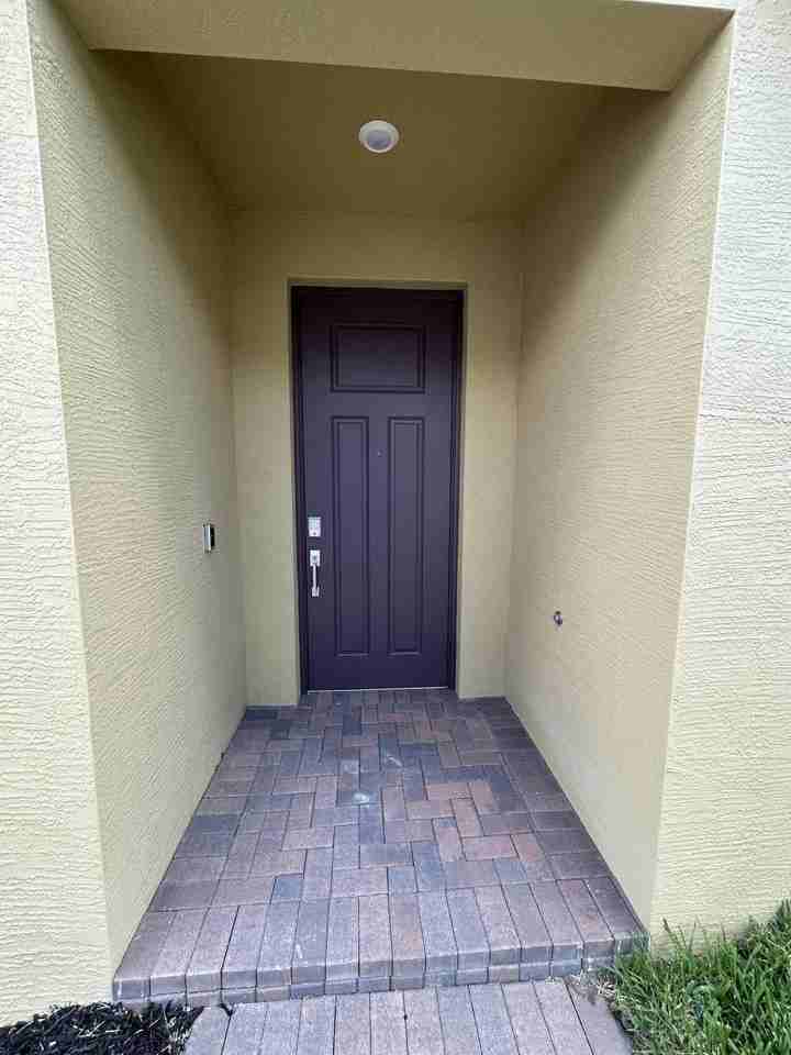 1769 Se Crosswood Way - Photo 3 of 29