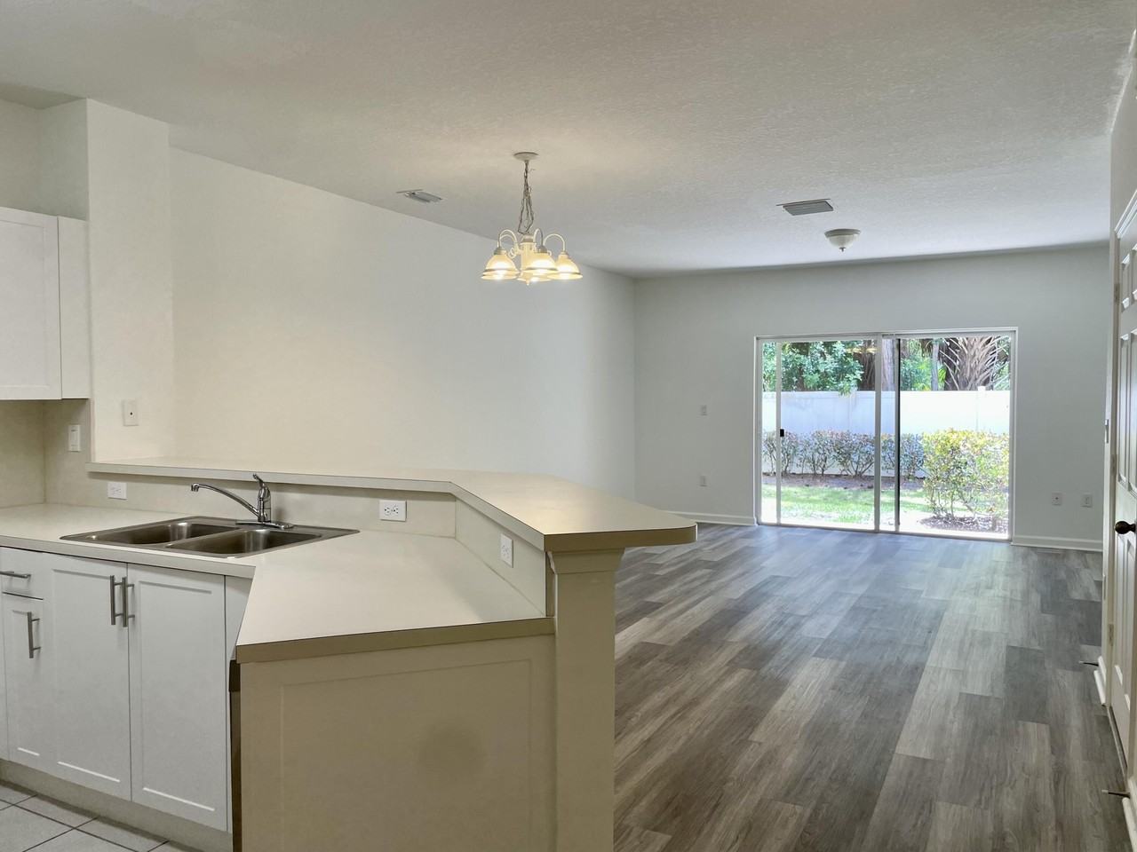 5064 Se Mariner Garden Cir - Photo 2 of 12