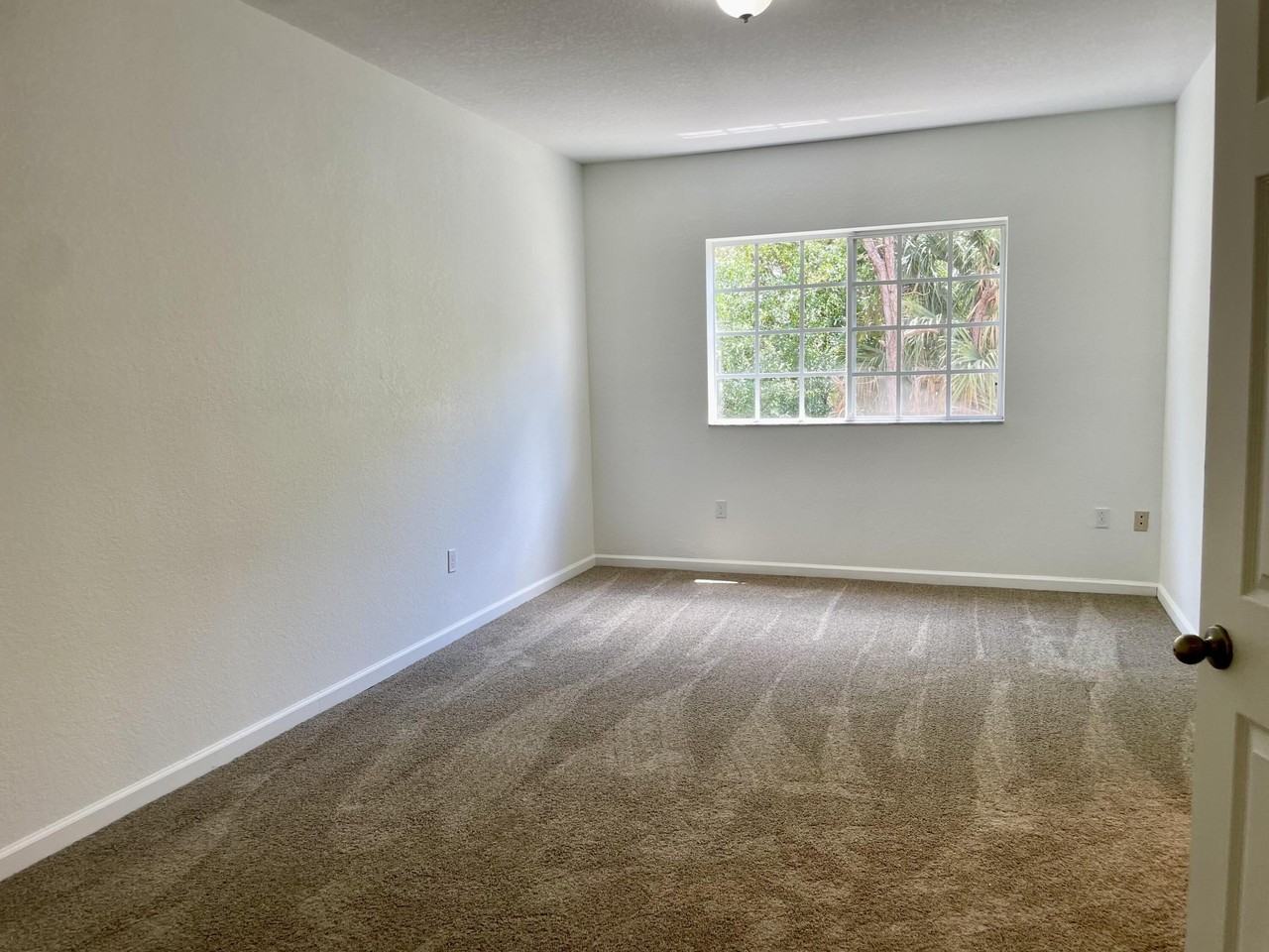 5064 Se Mariner Garden Cir - Photo 5 of 12