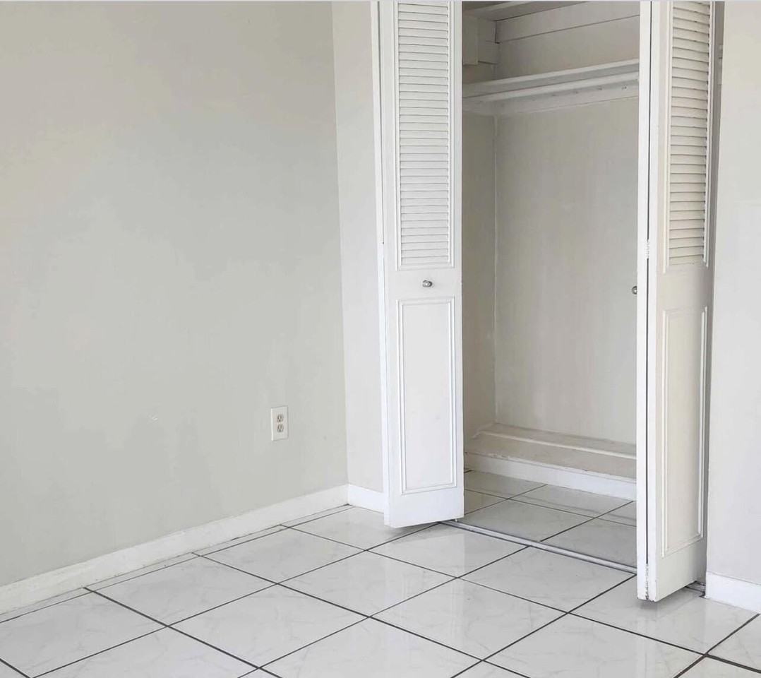 488 Ne 18th Ave #208 - Photo 6 of 11