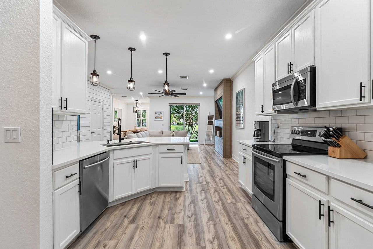 4890 Bonsai Cir #106 - Photo 7 of 47