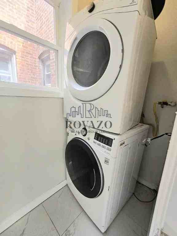 22 Goodwin Ave #2B - Photo 7 of 8