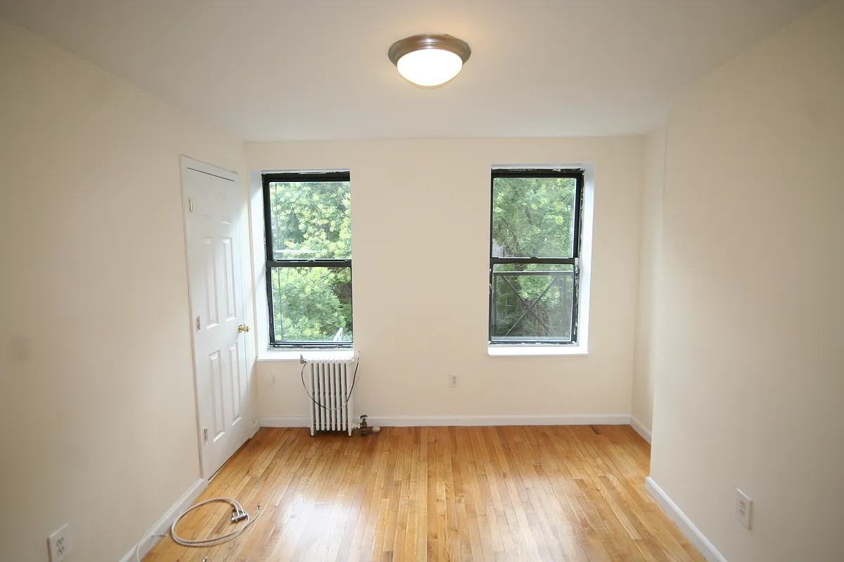 515 E 5th St #4A - Photo 4 of 7