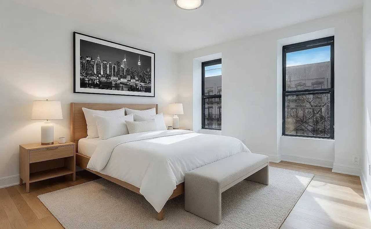 215 E 84th St #5A - Photo 2 of 4