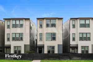 featured image of 18424 Idyllic Aly