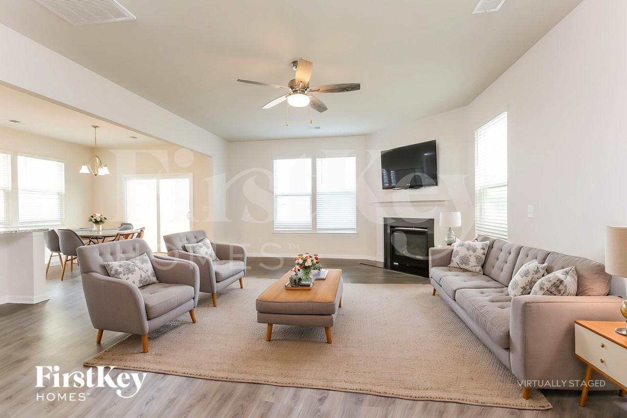608 Goldburn Way - Photo 4 of 18