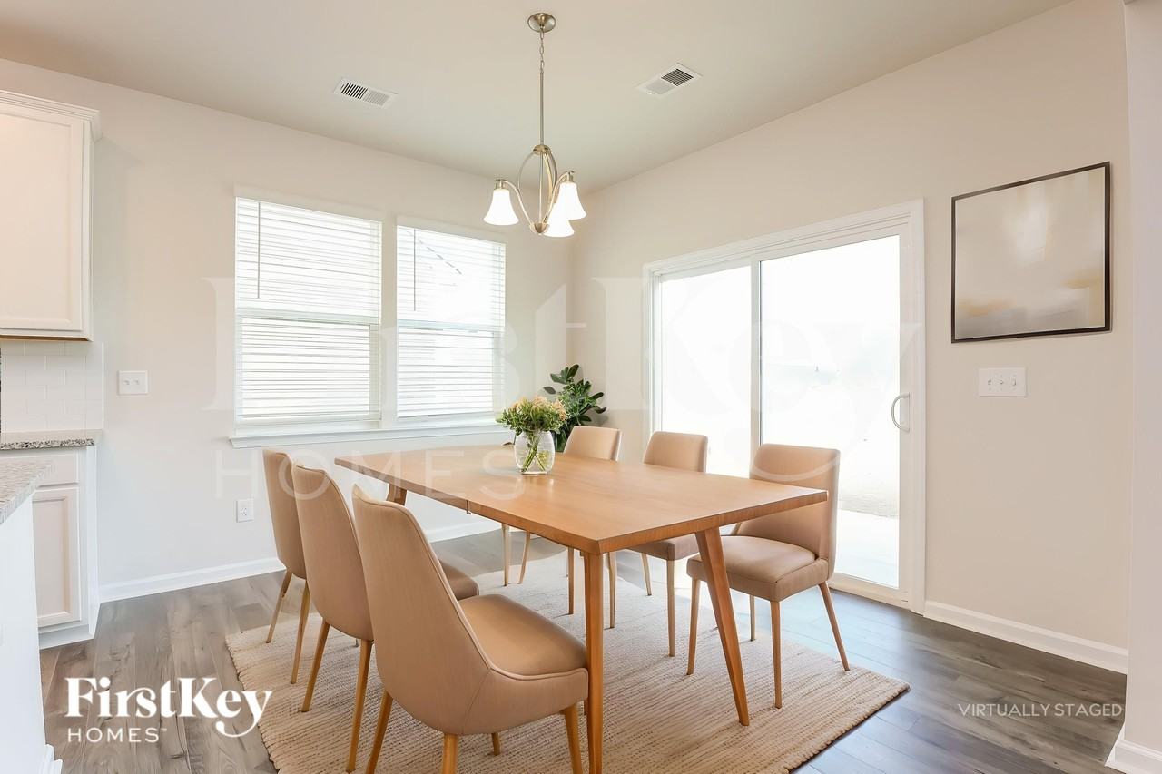 608 Goldburn Way - Photo 7 of 18