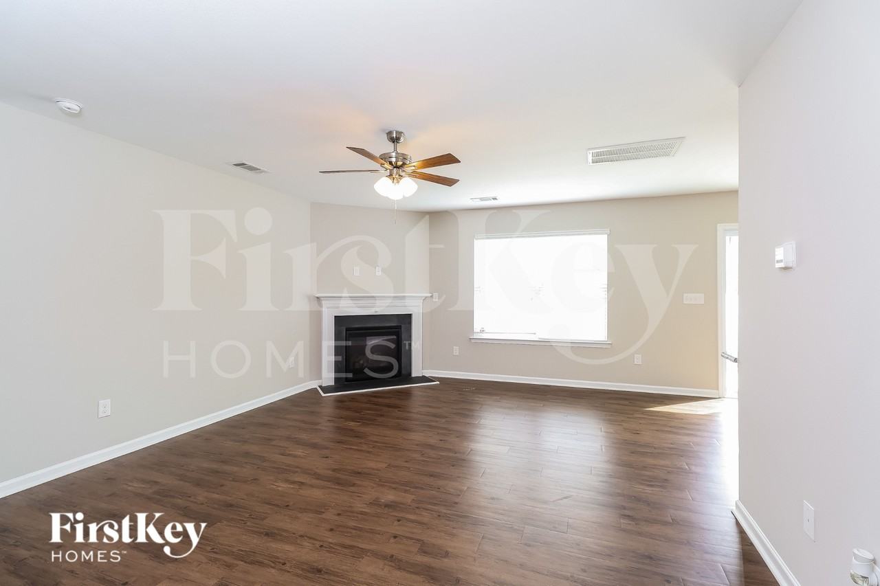 2637 Cider Ridge Rd - Photo 3 of 19