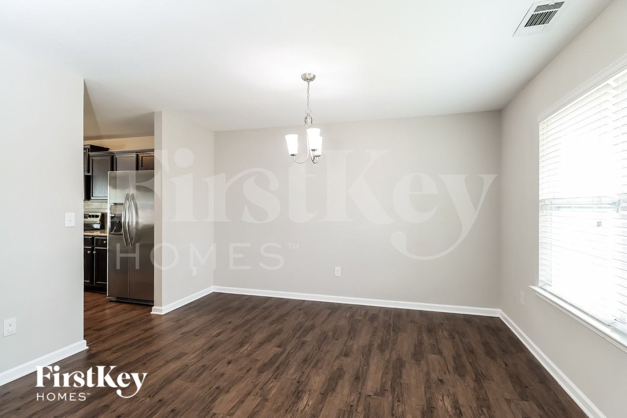 2637 Cider Ridge Rd - Photo 6 of 19