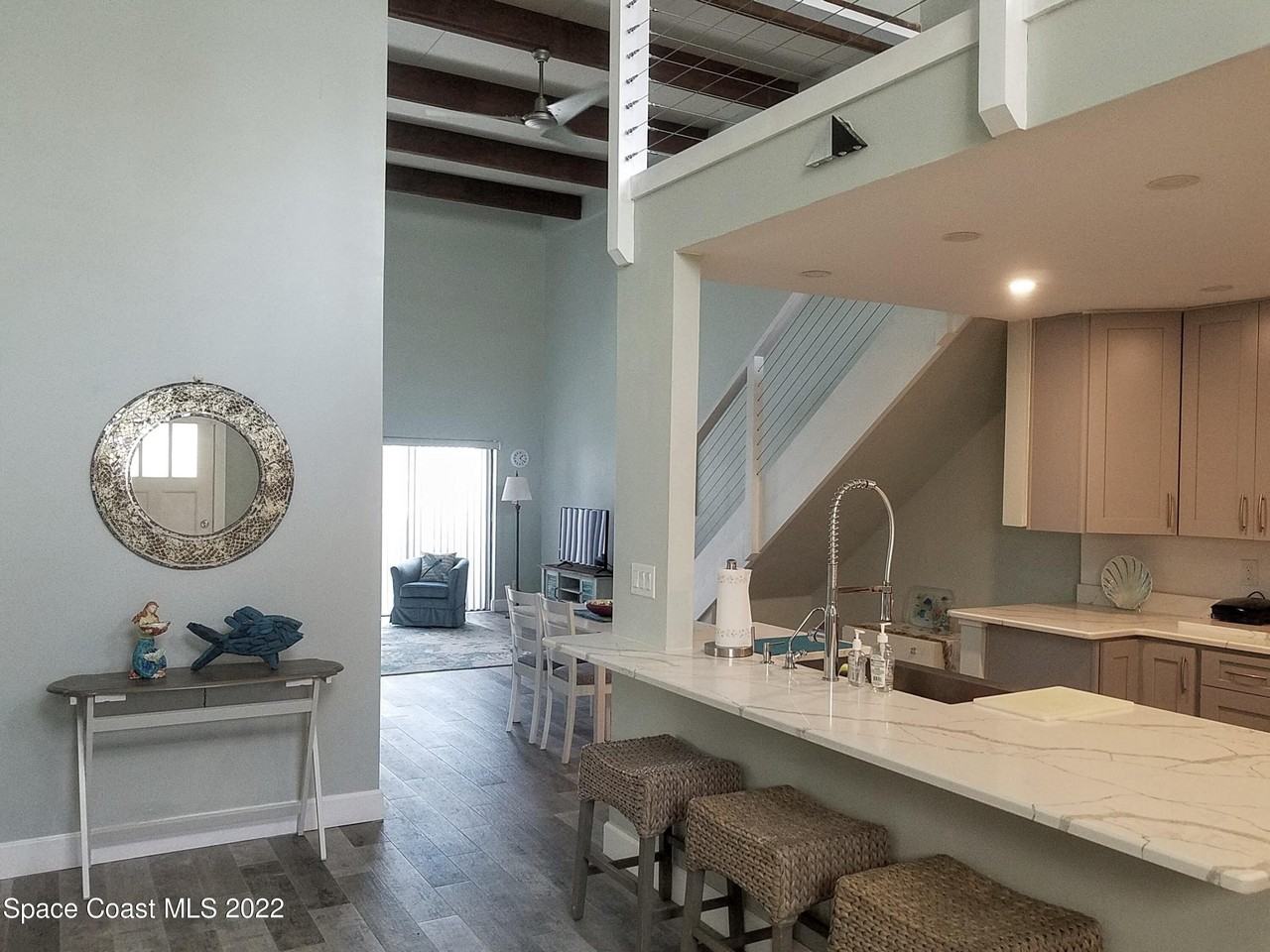 31 Emerald Ct - Photo 3 of 14