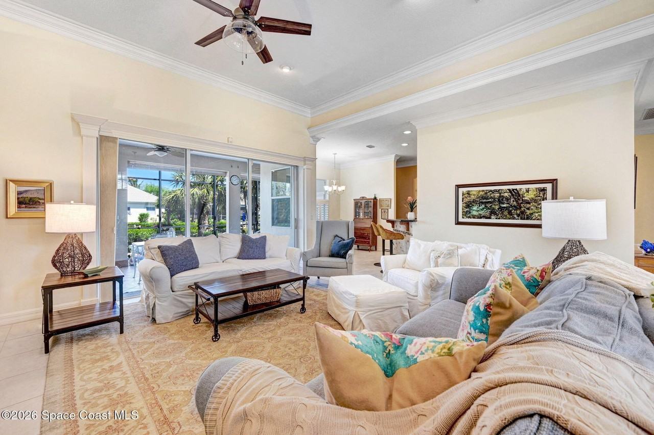 5327 Solway Dr - Photo 4 of 50