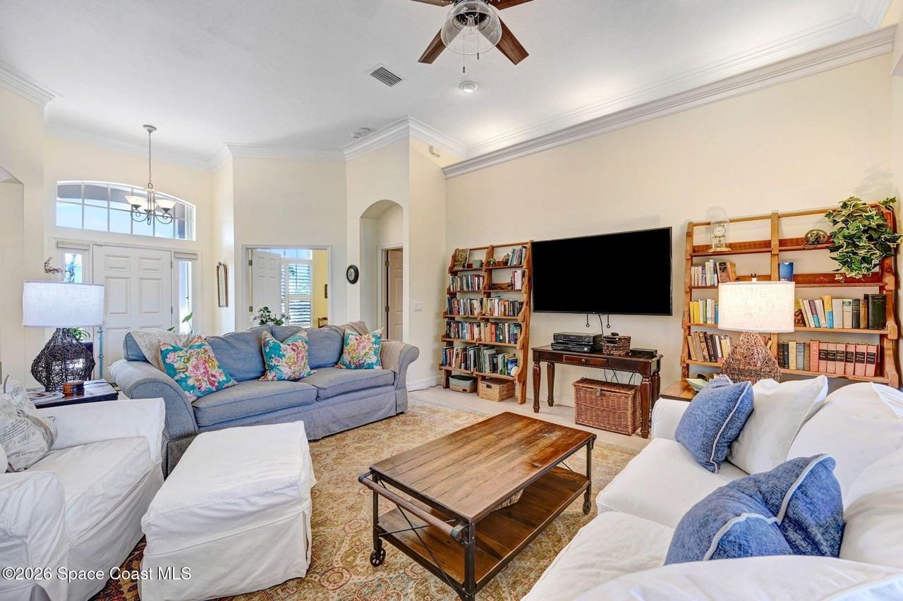 5327 Solway Dr - Photo 6 of 50