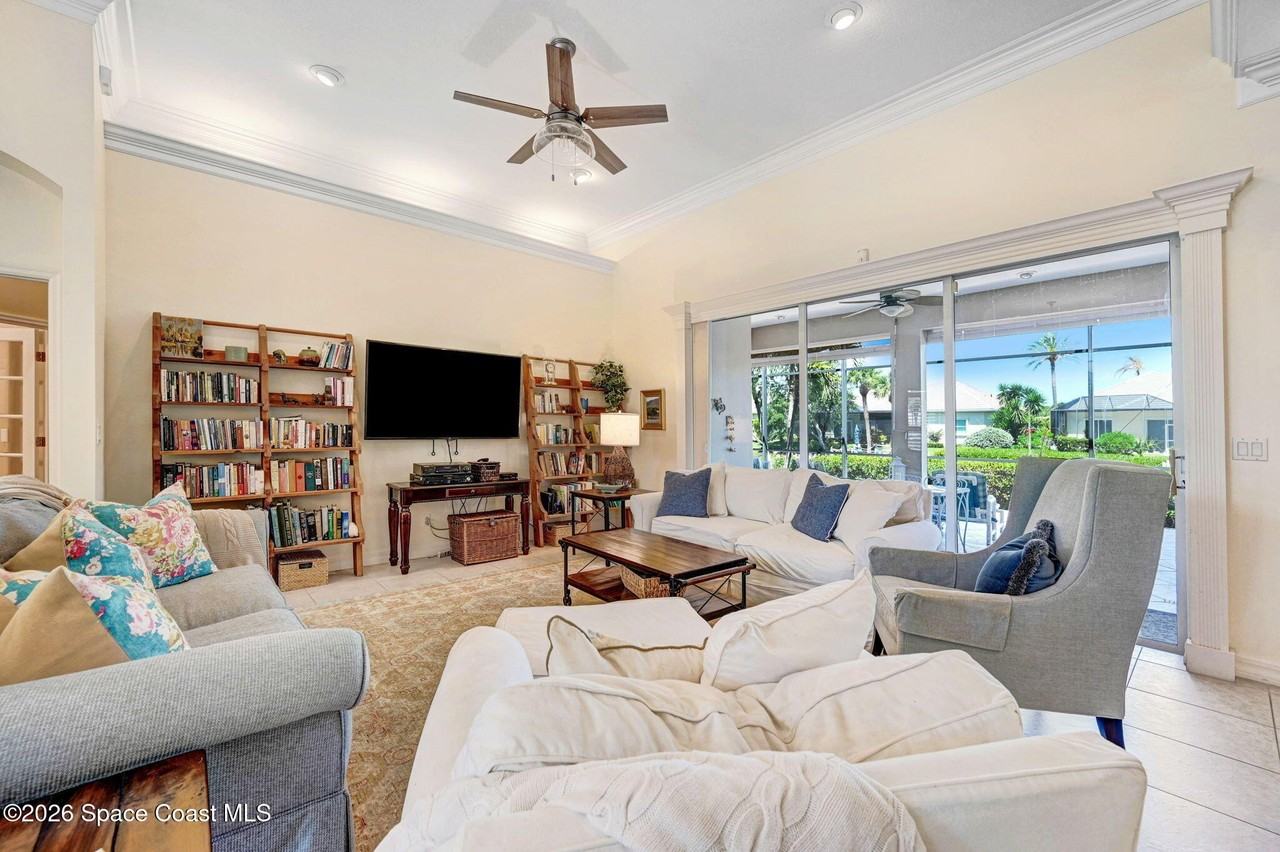 5327 Solway Dr - Photo 7 of 50