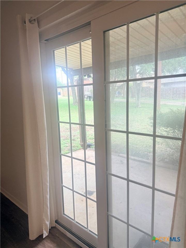 653 Rock St - Photo 5 of 14