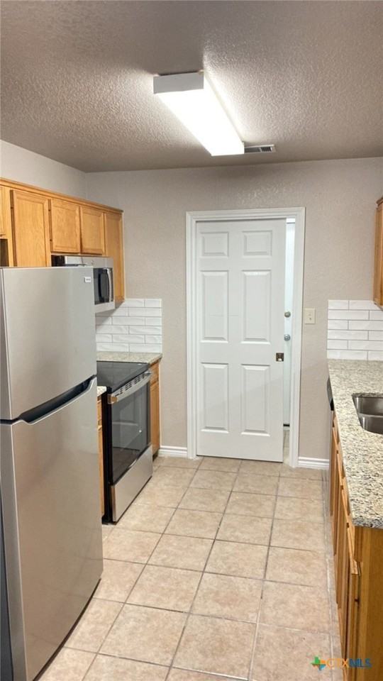 3605 Westwood Dr #B - Photo 3 of 7