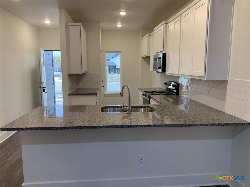 1854 Royal Loop - Photo 5 of 26