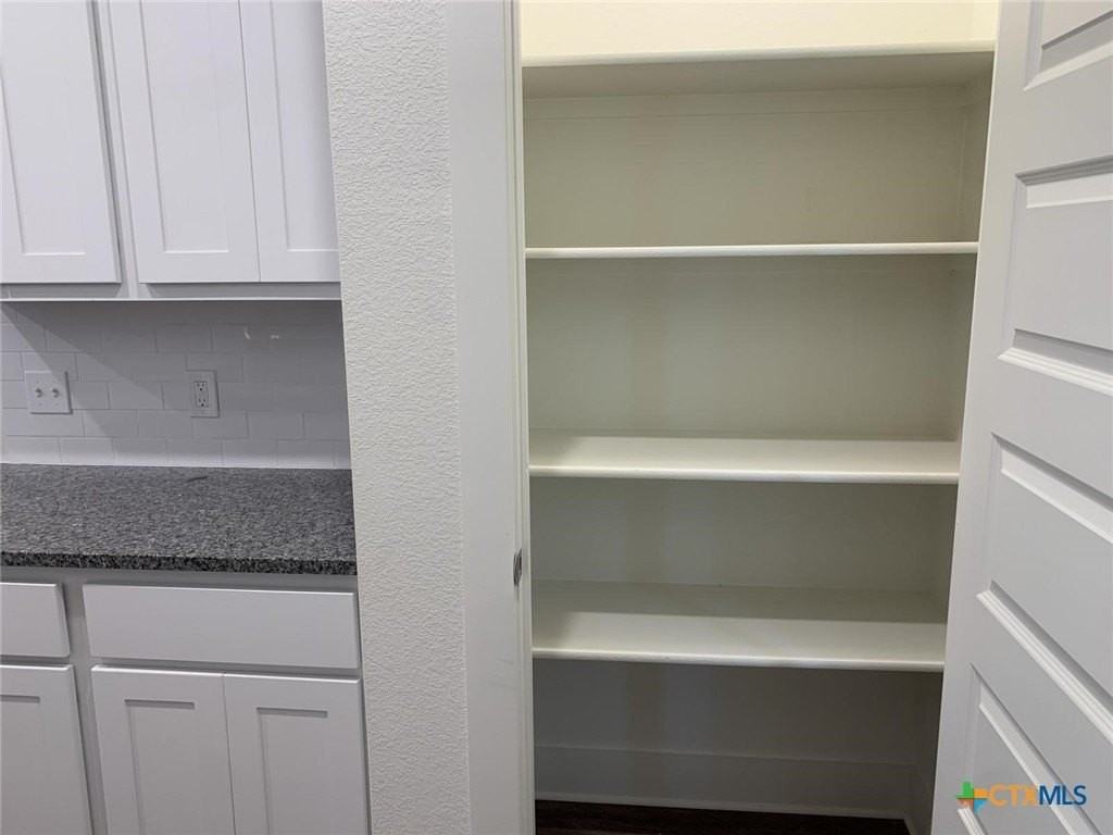 1854 Royal Loop - Photo 6 of 26