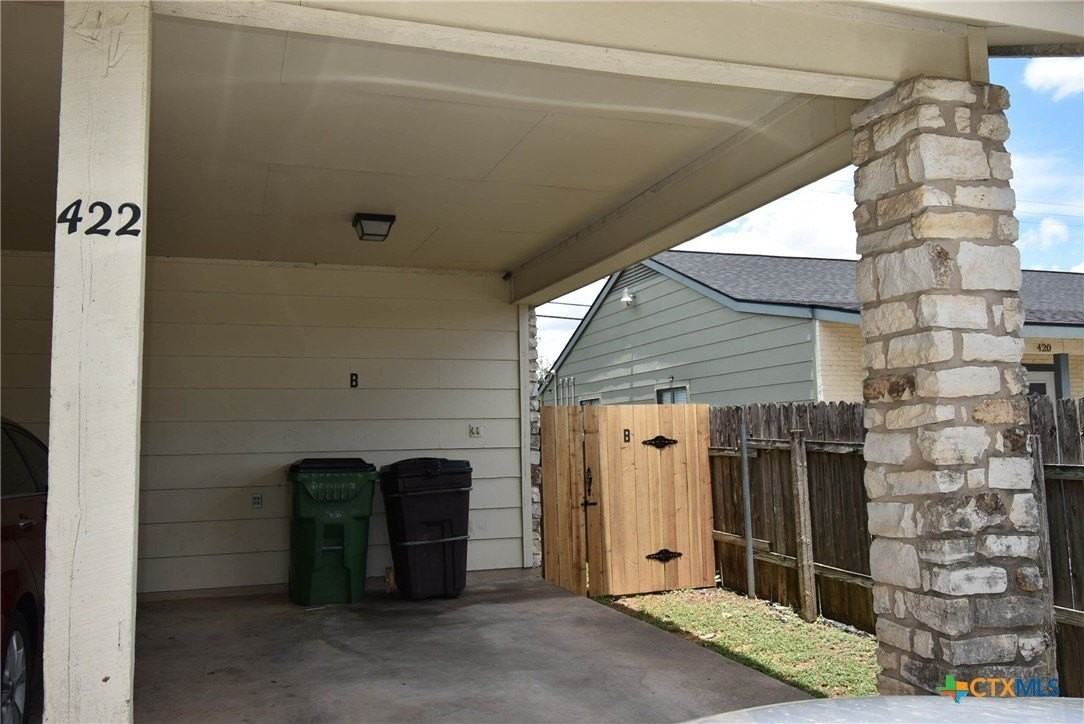 422 Chisholm Valley Dr - Photo 2 of 11