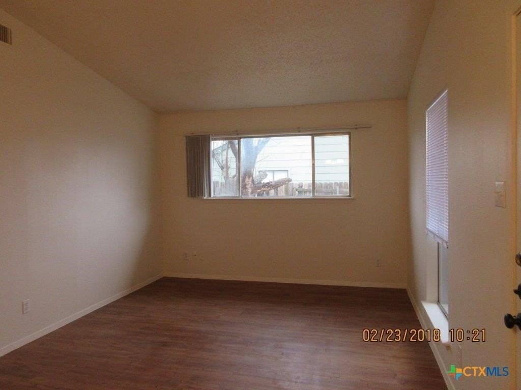 422 Chisholm Valley Dr - Photo 6 of 11