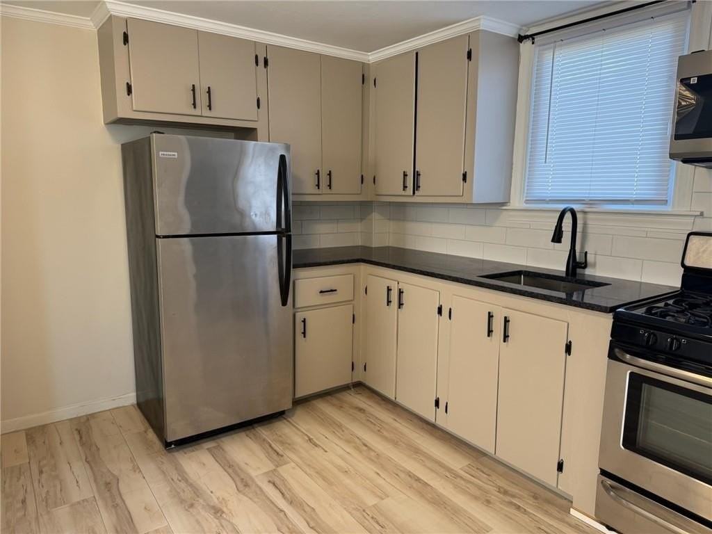 33 Saint Elizabeth St #2 - Photo 2 of 24