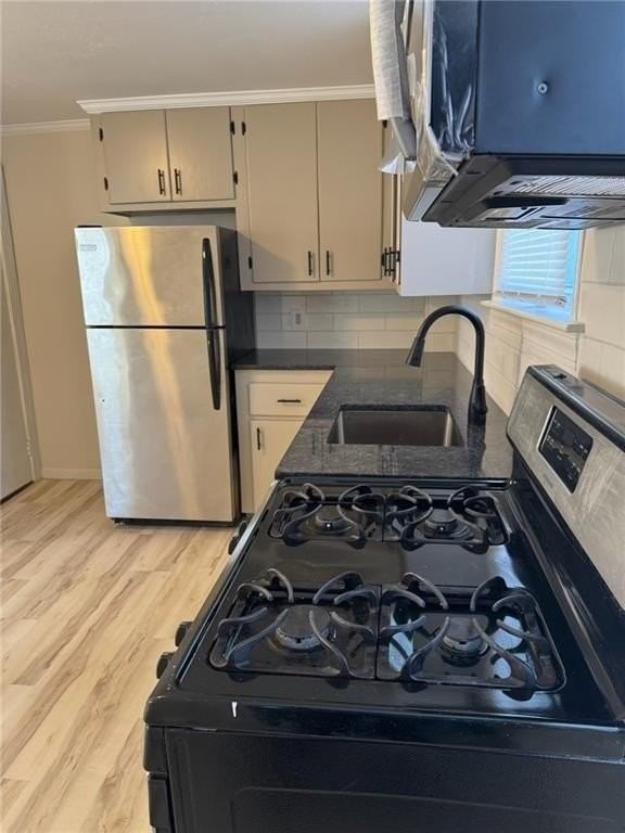 33 Saint Elizabeth St #2 - Photo 4 of 24