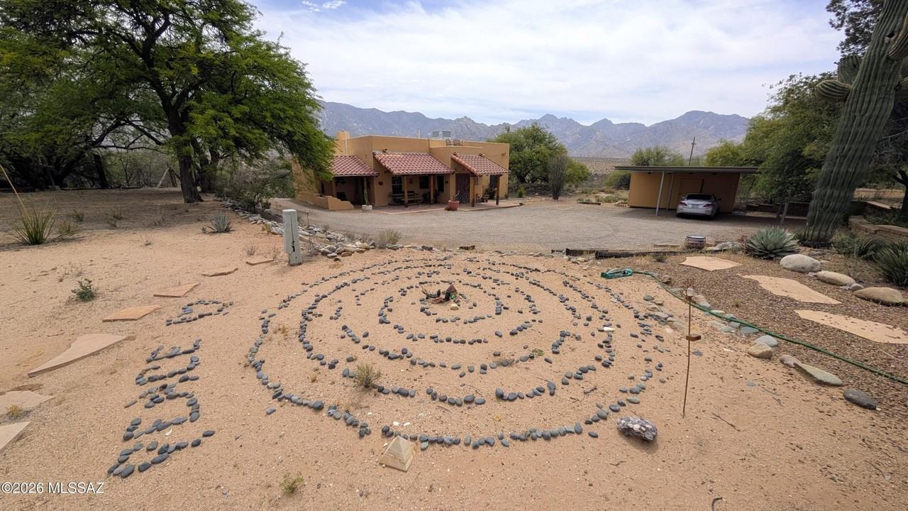 4001 E Rollins Rd - Photo 3 of 48