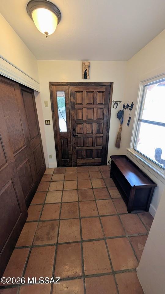 4001 E Rollins Rd - Photo 7 of 48