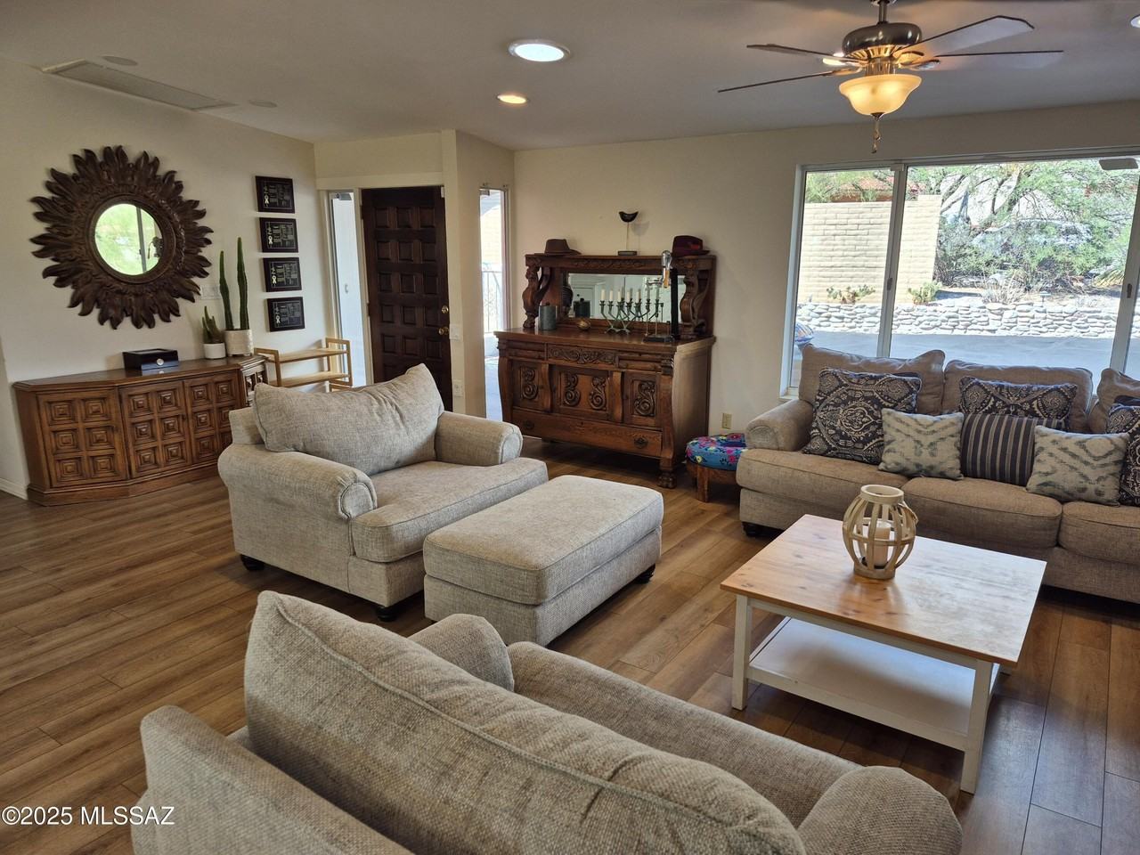 5665 E Camino Del Celador - Photo 7 of 44