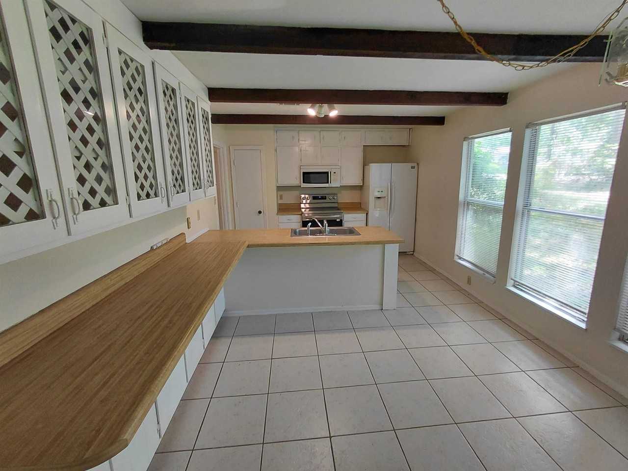 3400 Whirlaway Trl - Photo 2 of 12