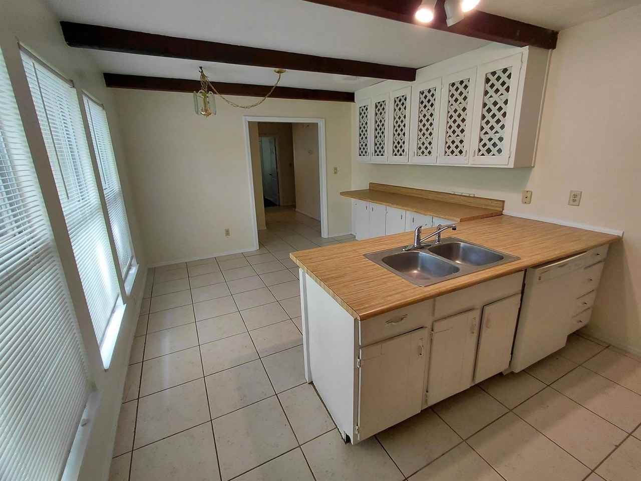 3400 Whirlaway Trl - Photo 3 of 12