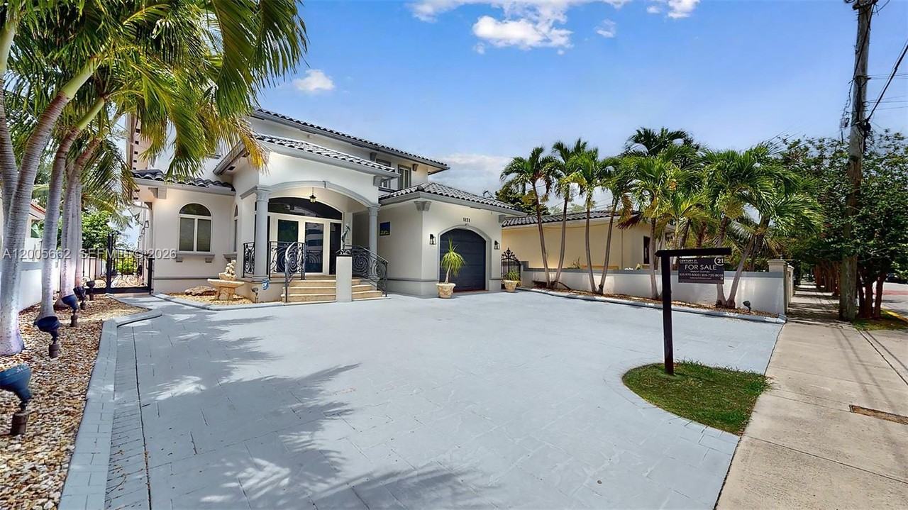 1131 Stillwater Dr #SFH - Photo 7 of 8