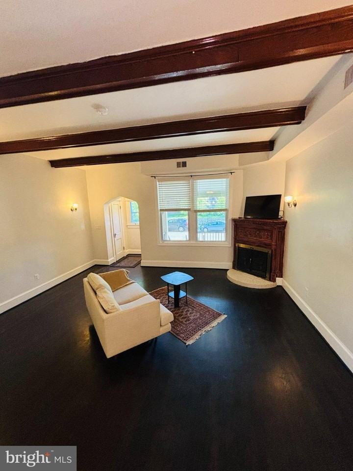 1397 Sheridan St Nw - Photo 2 of 30