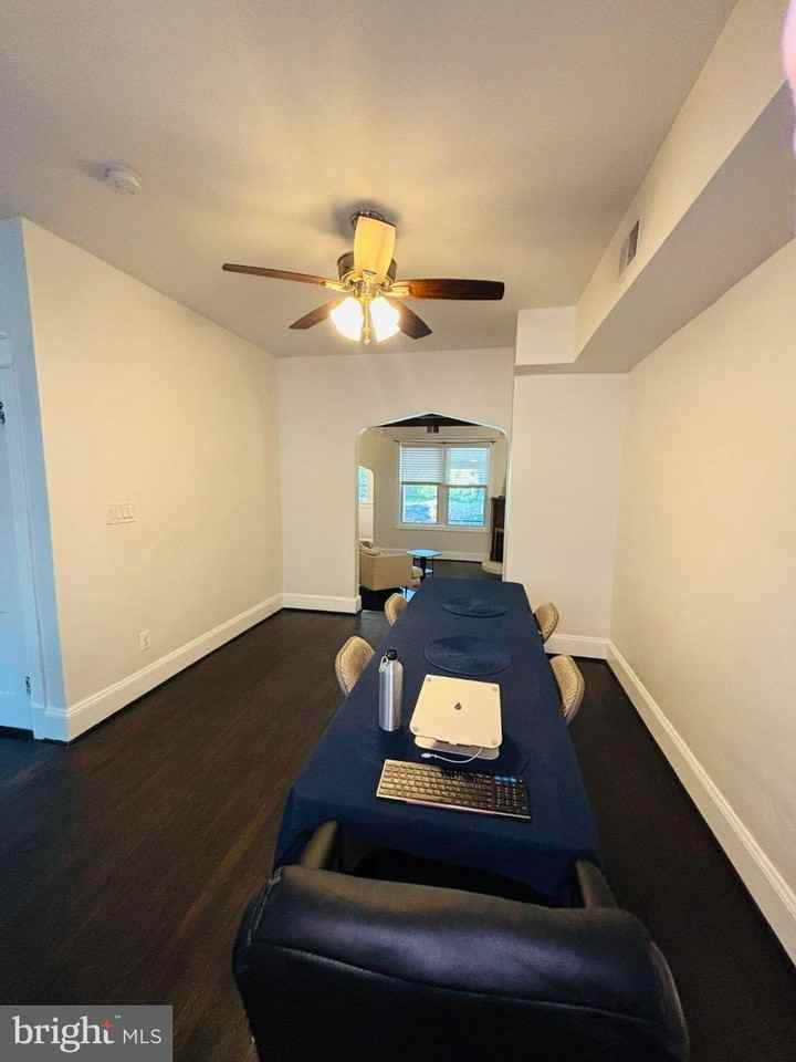 1397 Sheridan St Nw - Photo 5 of 30